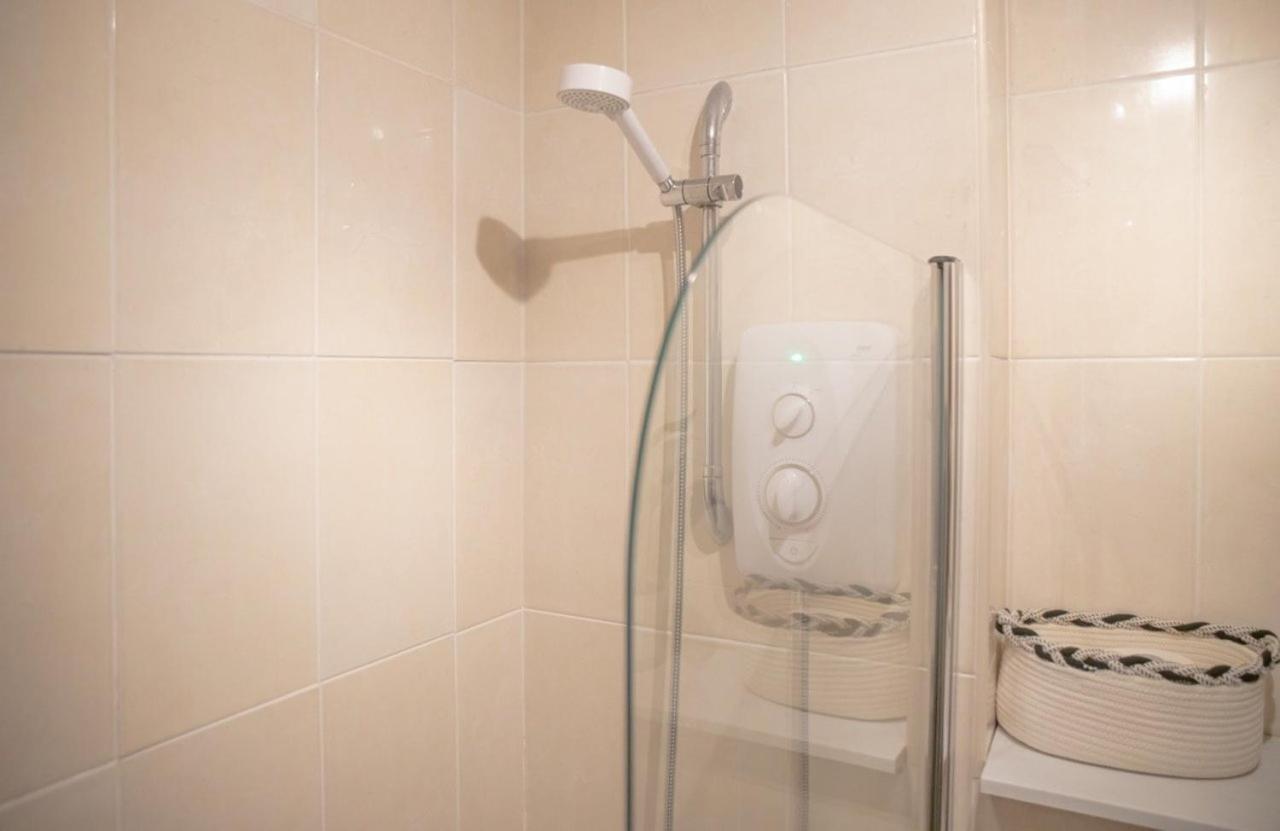 Guestready - Homely Leeds City Apartment Sleep 4 Meanwood Zewnętrze zdjęcie